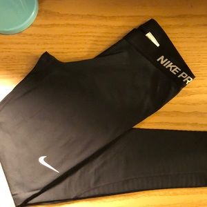 Large Black Nike Pro leggings (fleece lined)